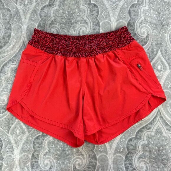 Womens Lululemon Tracker Short III - Picture 3 of 5